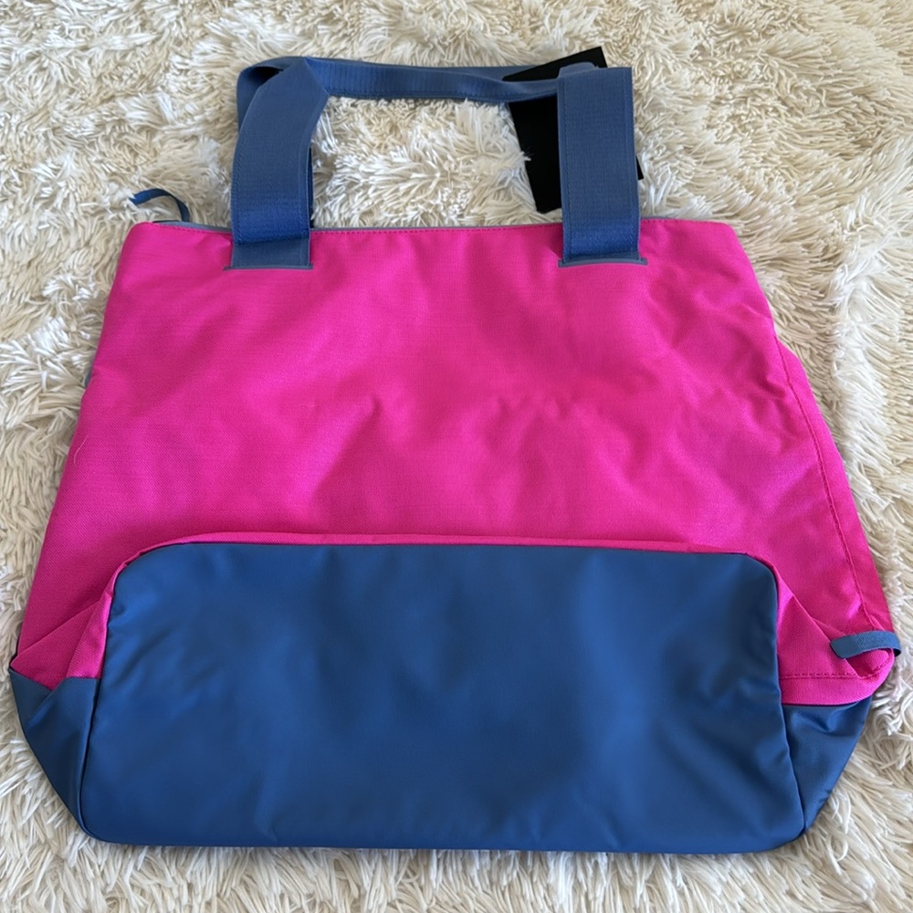 Nike Radiate 20L tote bag - Picture 9 of 11